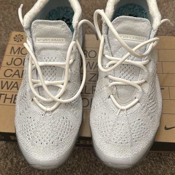 Vapormax 2023 - Picture 3 of 8